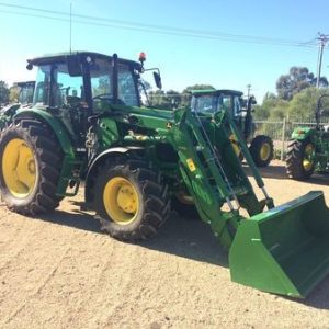 JOHN DEERE 6100 D