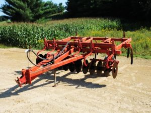 18 MF Disc Plough