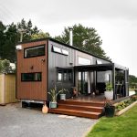 Luxury 40ft prefab container house with easy-folding sandwich panels. - Image 1